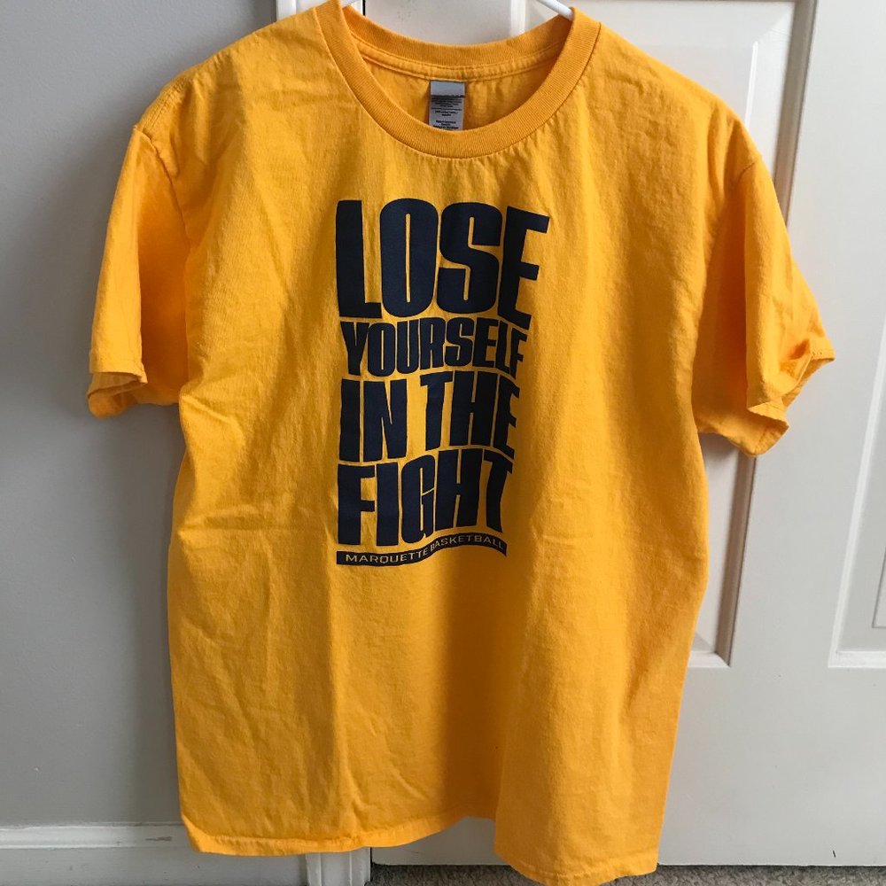 🏀 MARQUETTE Golden Eagles BASKETBALL Gold & Navy NCAA Fan T-Shirt 🏀